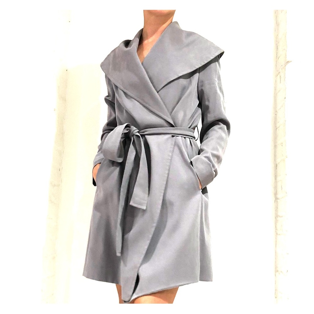 Club Monaco coat in grey